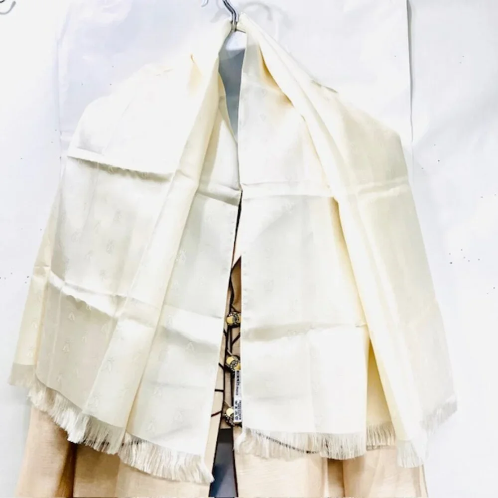 New Unbox HERMES  Stole scarf wrap 100% Silk Satin 58"x36" Ivery Bees FringW/C/A - Picture 15 of 15